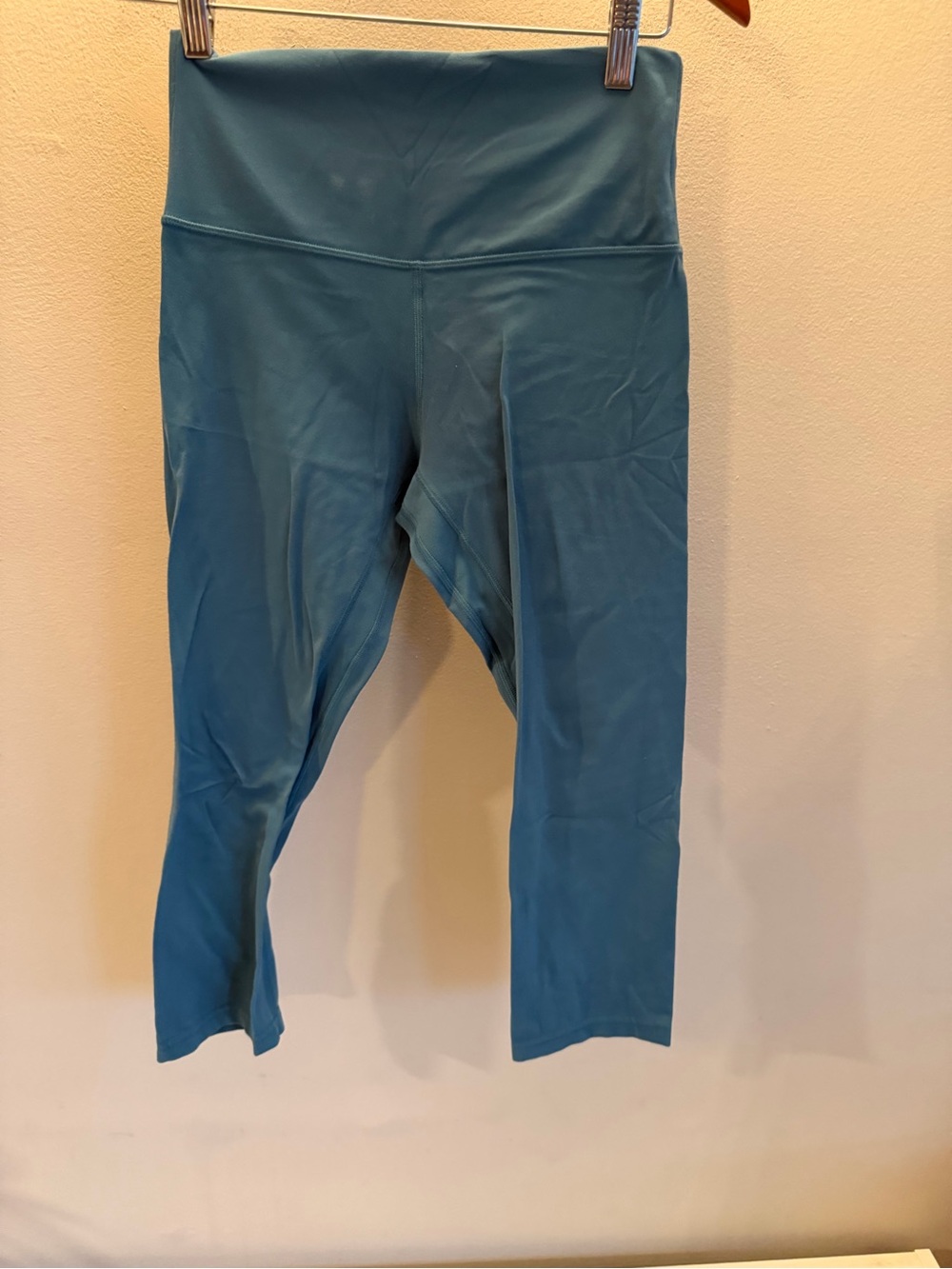 Lululemon Align High Rise Crop 21 Teal Blue Nulu Yoga Leggings Womens Size 6